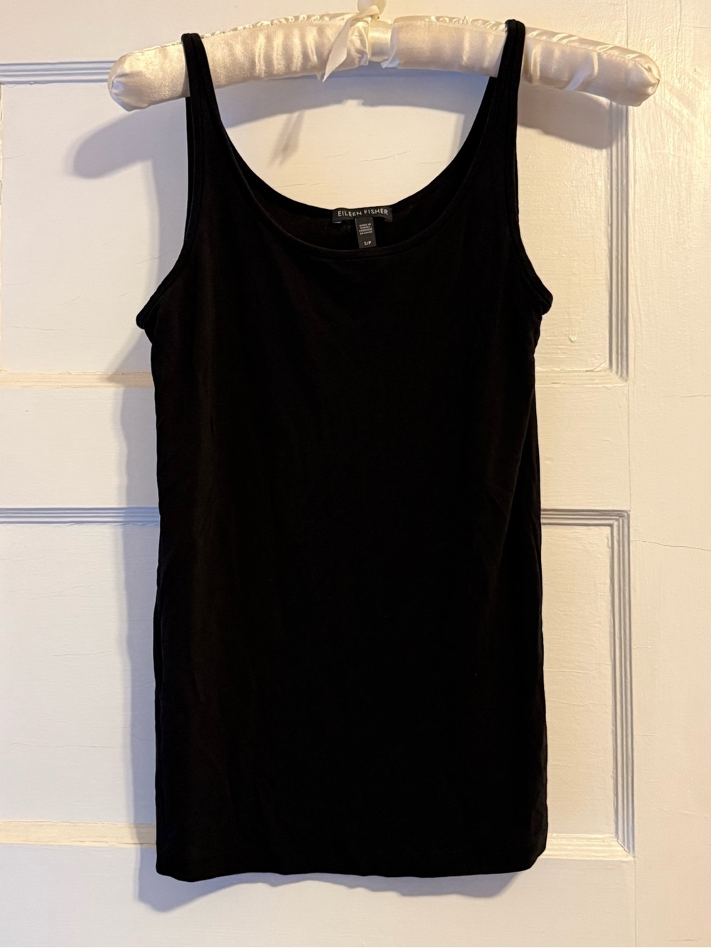 Eileen Fisher 100% Silk Shell Tank Top Scoop Neck Sz Small Black